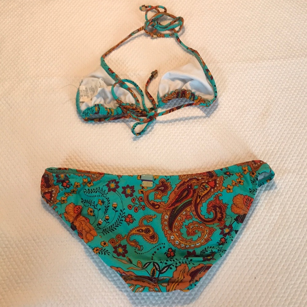 *Never Worn* Radio Fiji Paisley Bikini - Picture 4 of 7